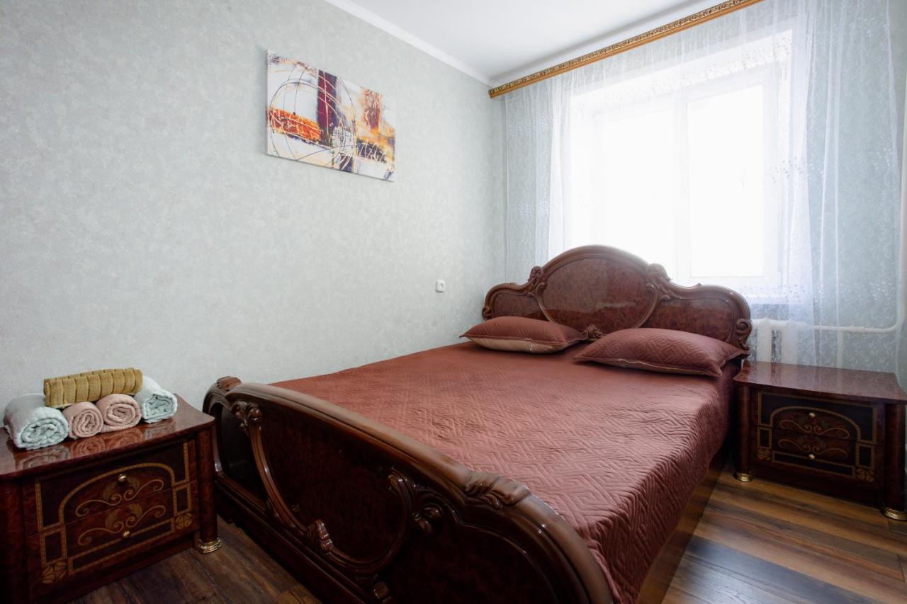 2-Х Комнатная Квартира В Центре По Ул. Козыбаева Д.107 Kostanay Dış mekan fotoğraf